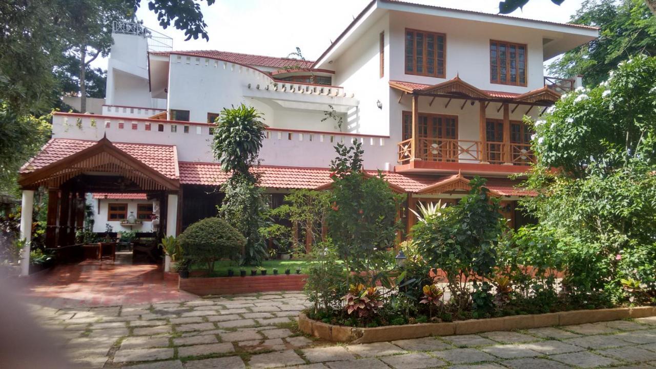 Villa Serena Bangalore Exterior foto